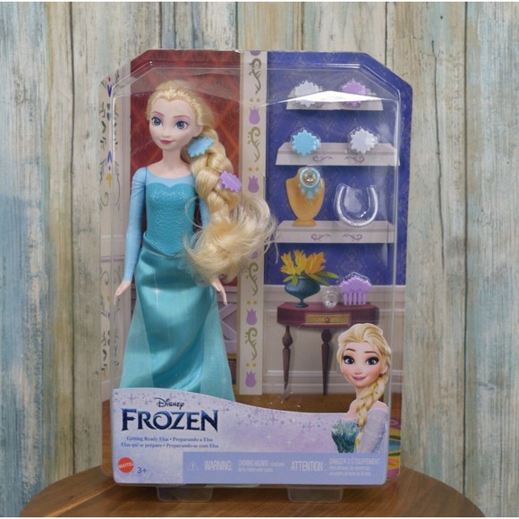 Disney Frozen Getting Ready Elsa Doll Playset - Picture 1 of 3